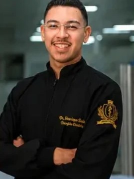 Foto de Dr. Henrique Sales